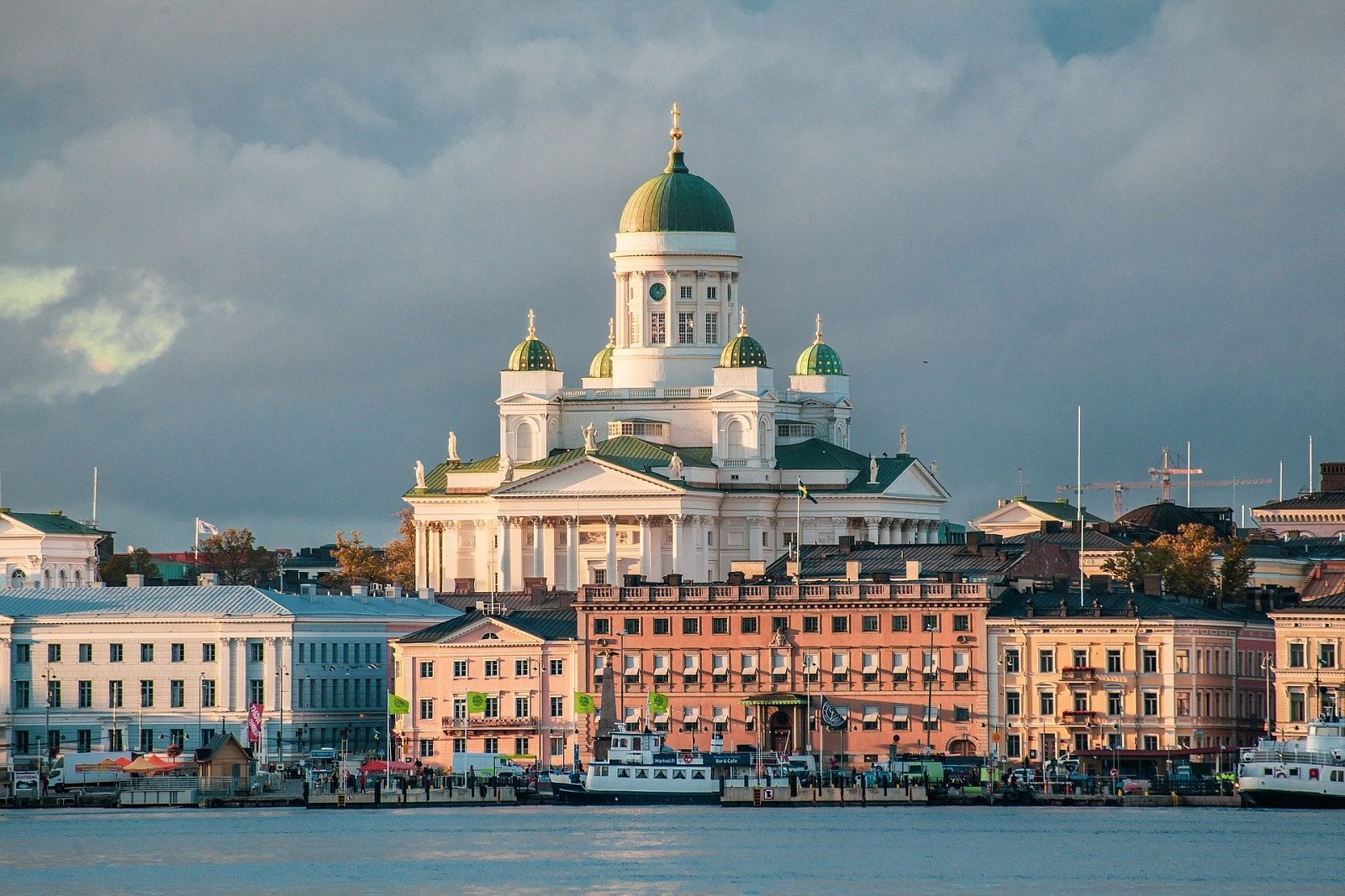 2022-07-helsinki-cathedral-4189824_1920.jpg