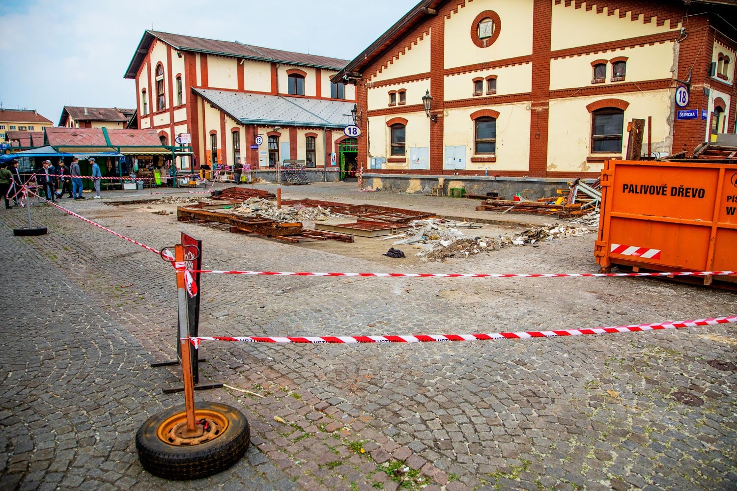 Holešovická tržnice: Kulturní památka v havarijním stavu