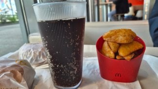 McDonald's plastové nádobí
