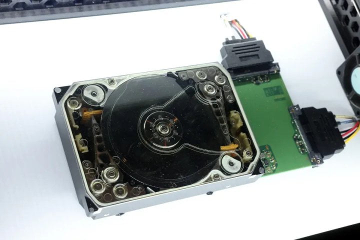 Multi Actuator (Dual Pivot) HDD od firmy Western Digital (Innovation Day 2026)