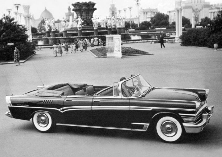 ZIL 111
