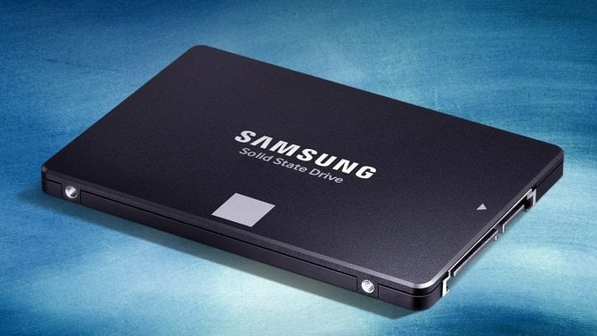 https://i.iinfo.cz/images/Samsung SSD 870 Evo pro rozhraní SATA