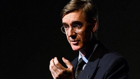 Náhledový obrázek - Poslanec za 18. století. Mayovou by v čele Británie mohl nahradit Rees-Mogg