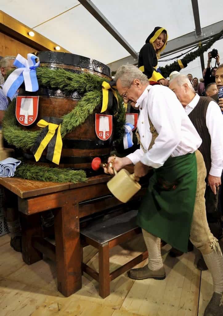 2016-09-oktoberfest-2012-2.jpg