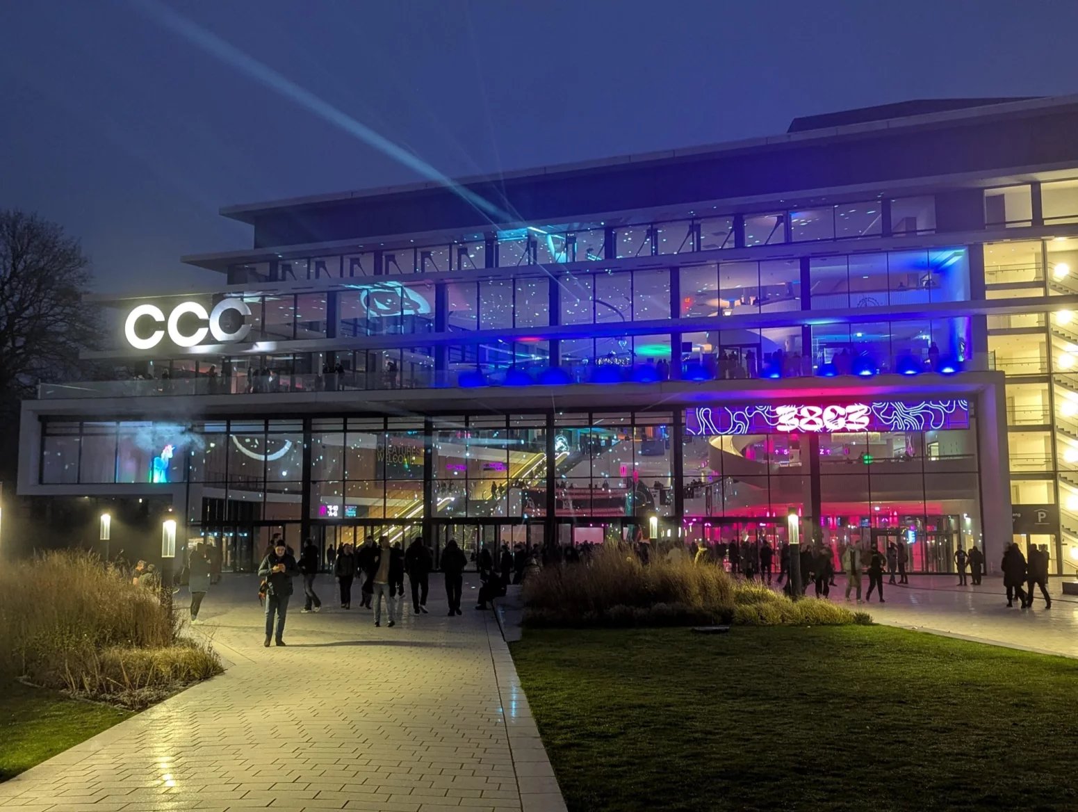 Na konci roku 2024 se odehrálo tradiční setkání hackerských komunit v Hamburku. Akce pro tisíce účastníků byla vyprodaná během několika minut.
