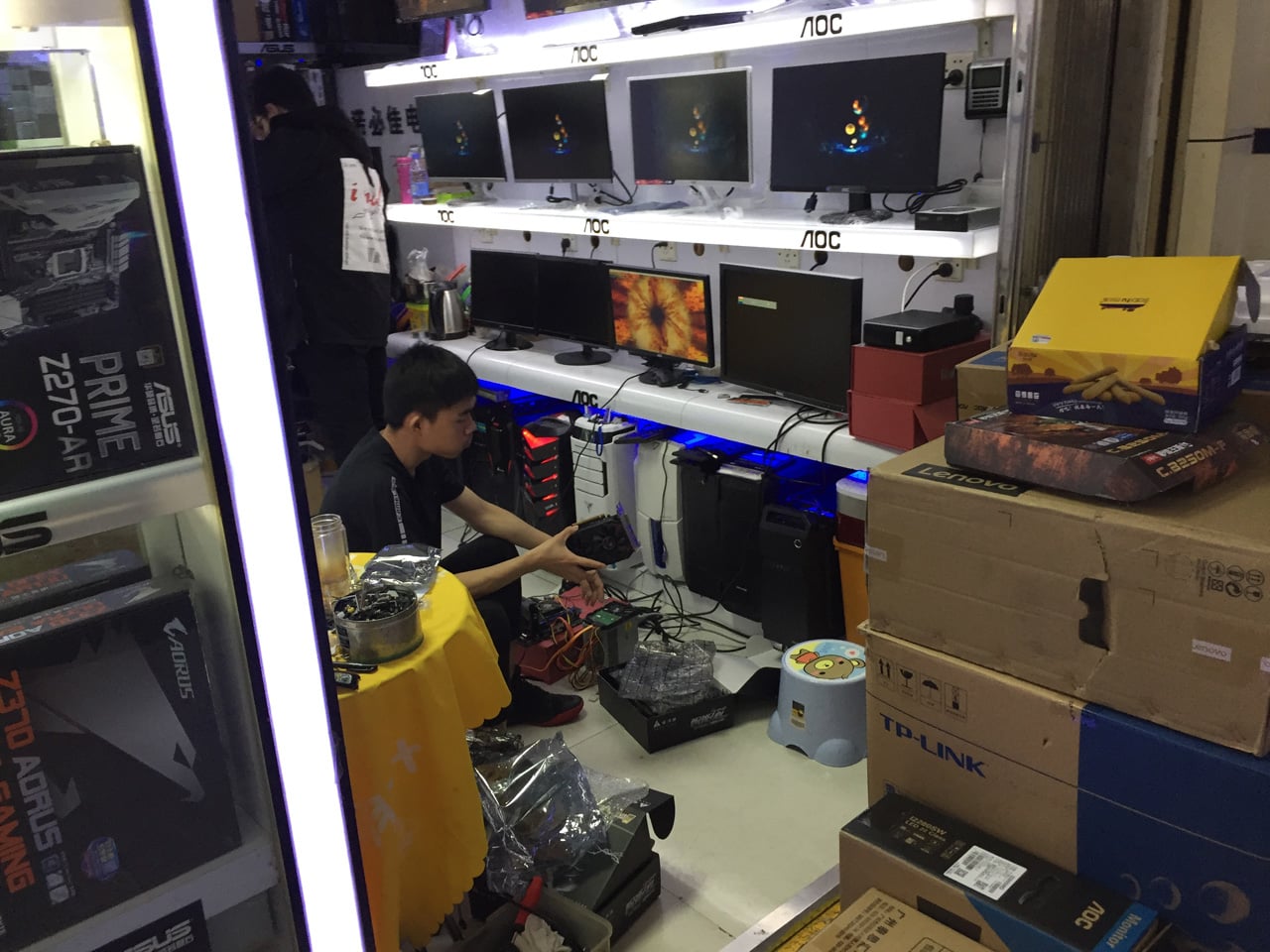 Huaqiangbei, Šen-čen: Největší tržiště s elektronikou na světě