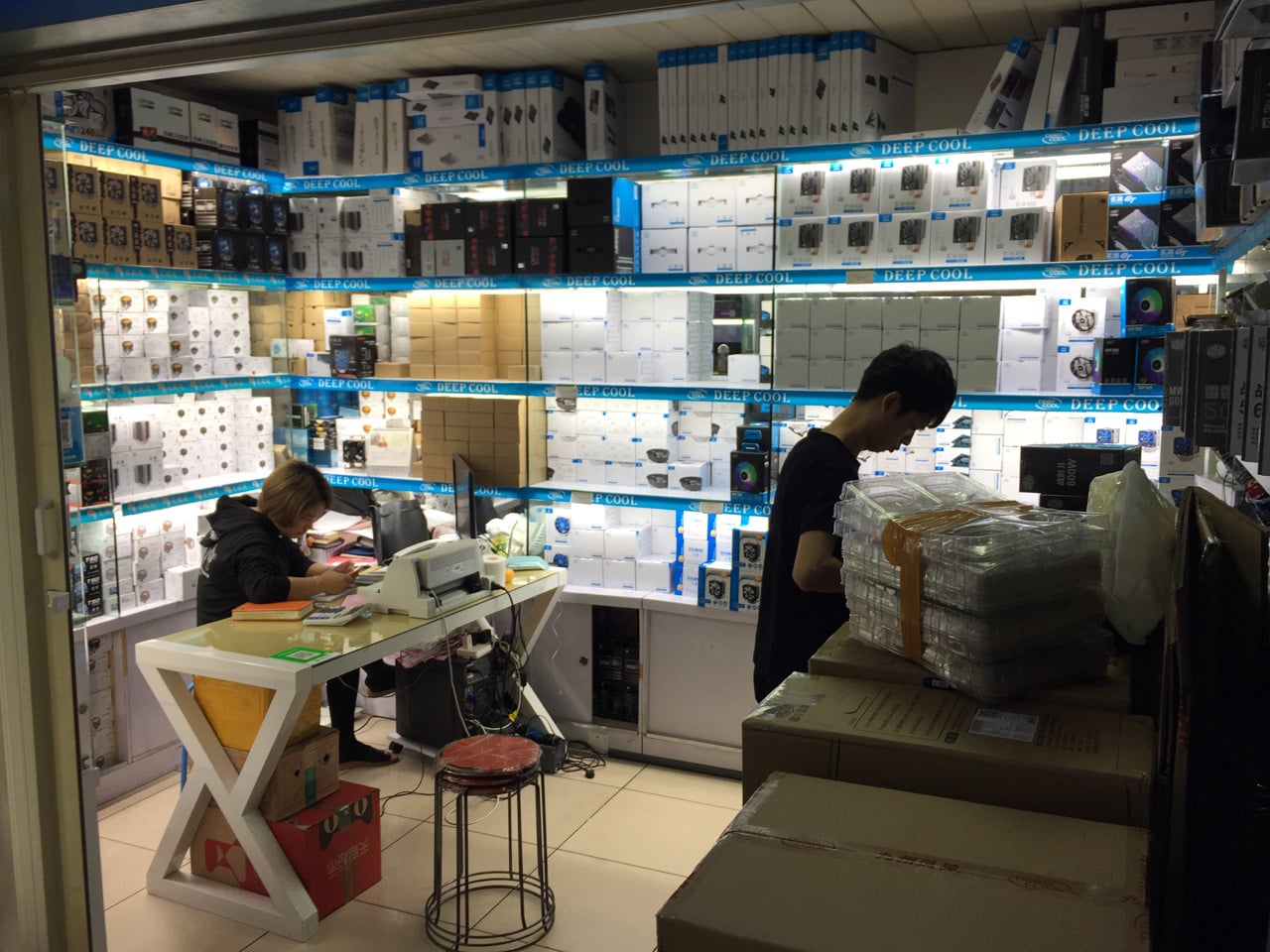 Huaqiangbei, Šen-čen: Největší tržiště s elektronikou na světě