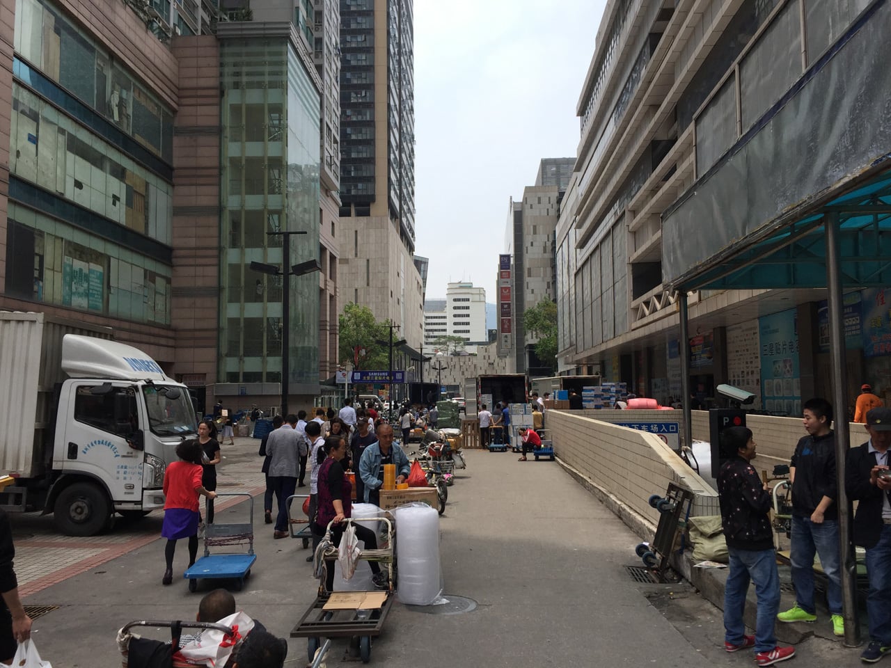 Huaqiangbei, Šen-čen: Největší tržiště s elektronikou na světě