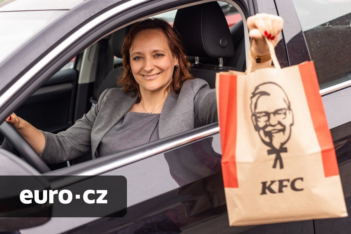 Začínala jako brigádnice u pokladny, teď šéfuje celému KFC v Česku a Rakousku. Ivana Makalová Dlouhá ukazuje, jak vypadá růst bez kompromisů