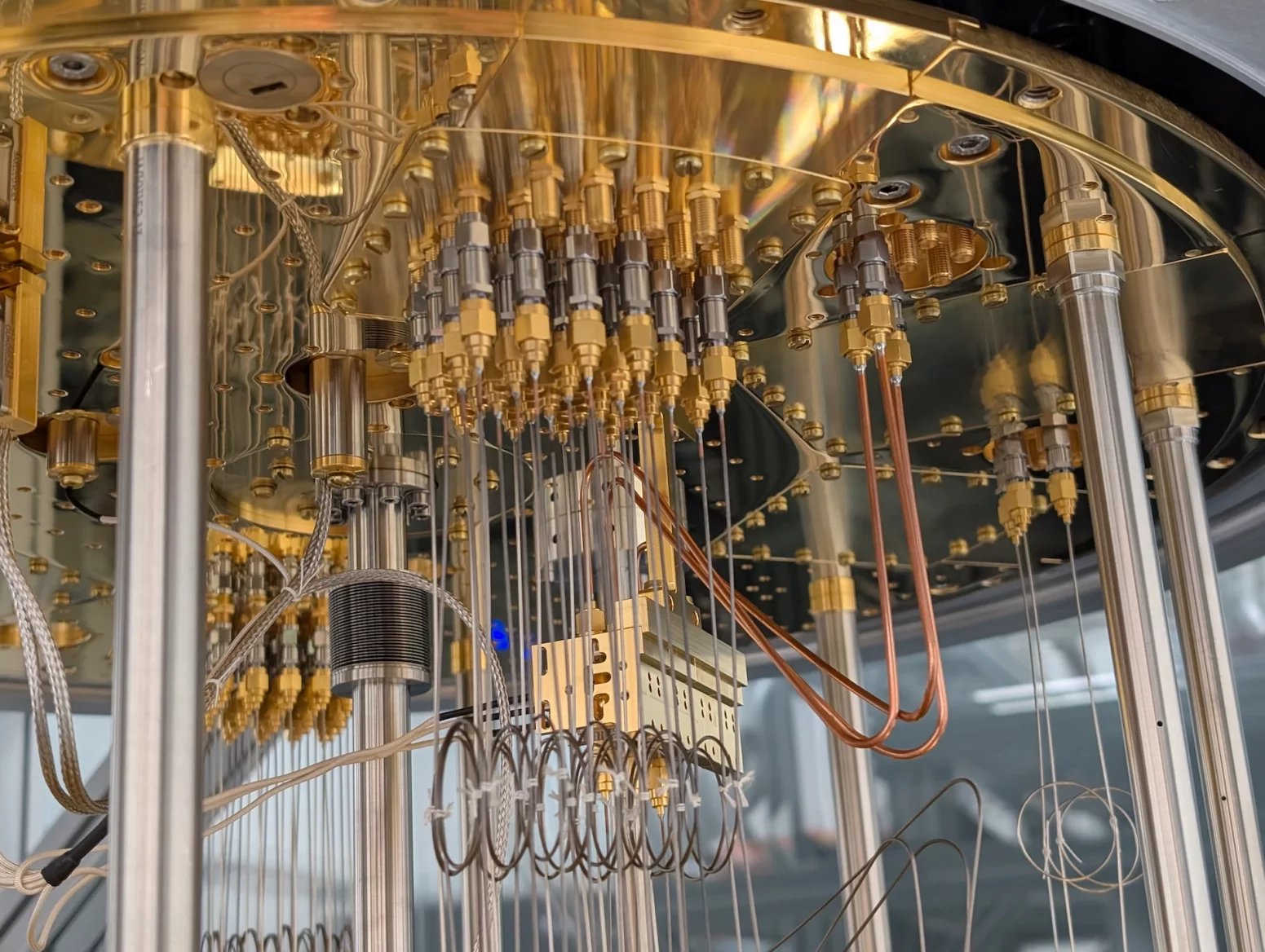 VLQ: První kvantový počítač v Česku (IQM na IT4Innovations)