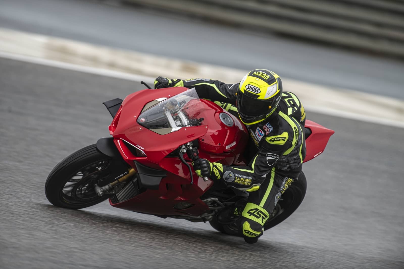 2020-05-DucatiPanigaleV4_015.jpg