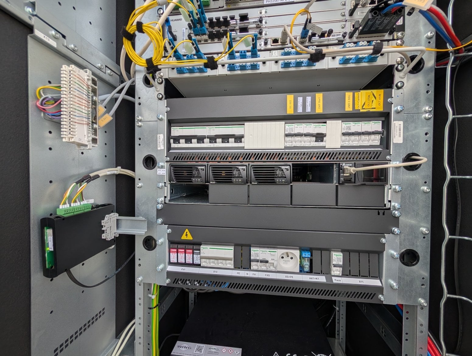 Mobilní 5G vysílač T-Mobilu na ulici Syrská v Praze