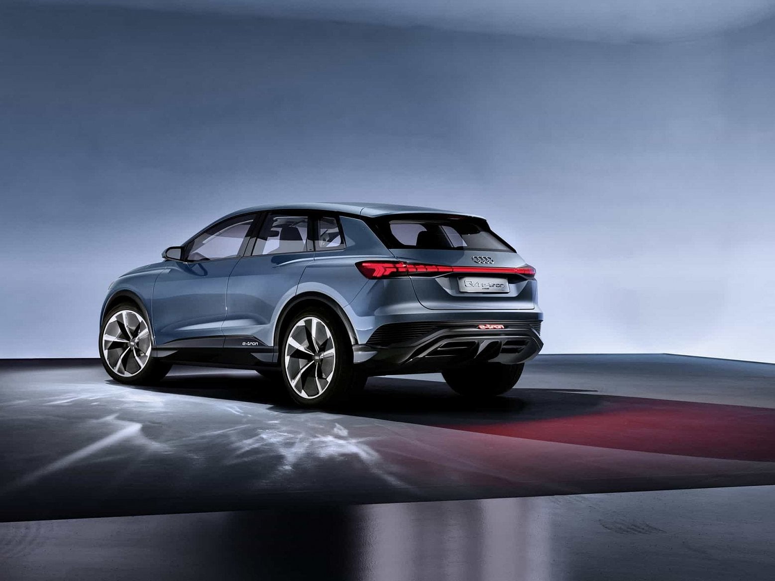 2019-03-Audi-Q4-e-tron_12.jpg