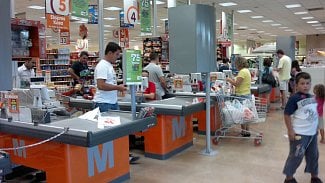 Ilustrační foto. Supermarket Migros v Turecku. (27. 08. 2011, Nokia E6-00)