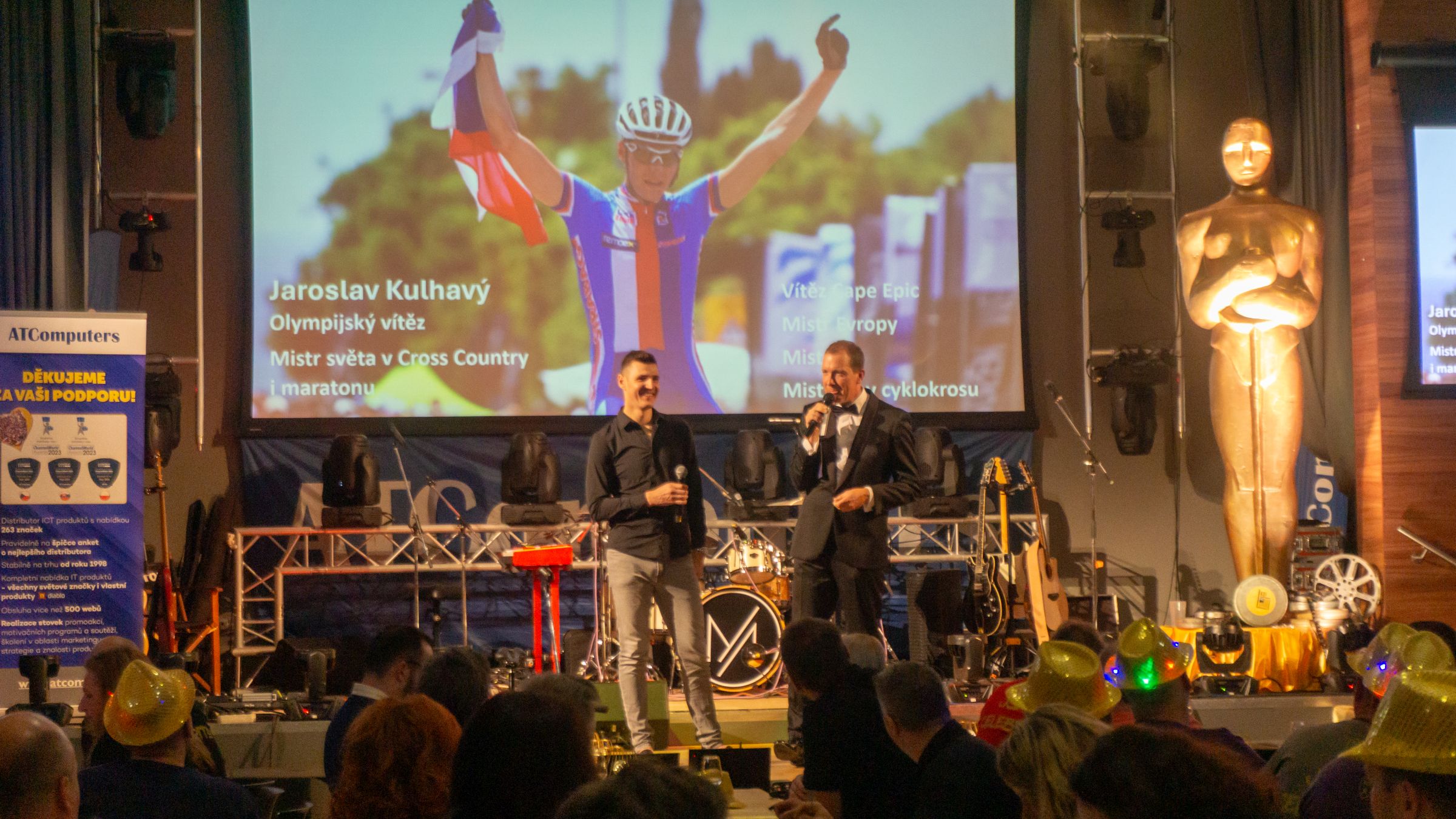 Obrazem: Slet celebrit na glam setkání AT Computers