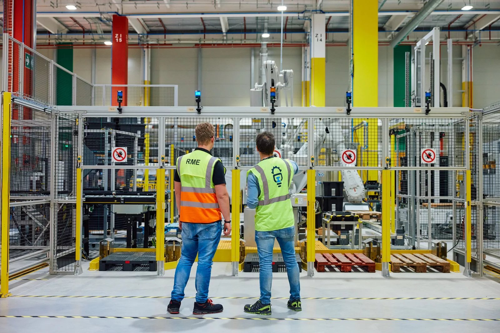 Amazon Robotic Tote Palletiser
