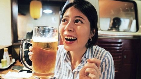 Náhledový obrázek - Obchodní bariéry mizí. Japonci ruší cla na alkohol nebo mléčné výrobky