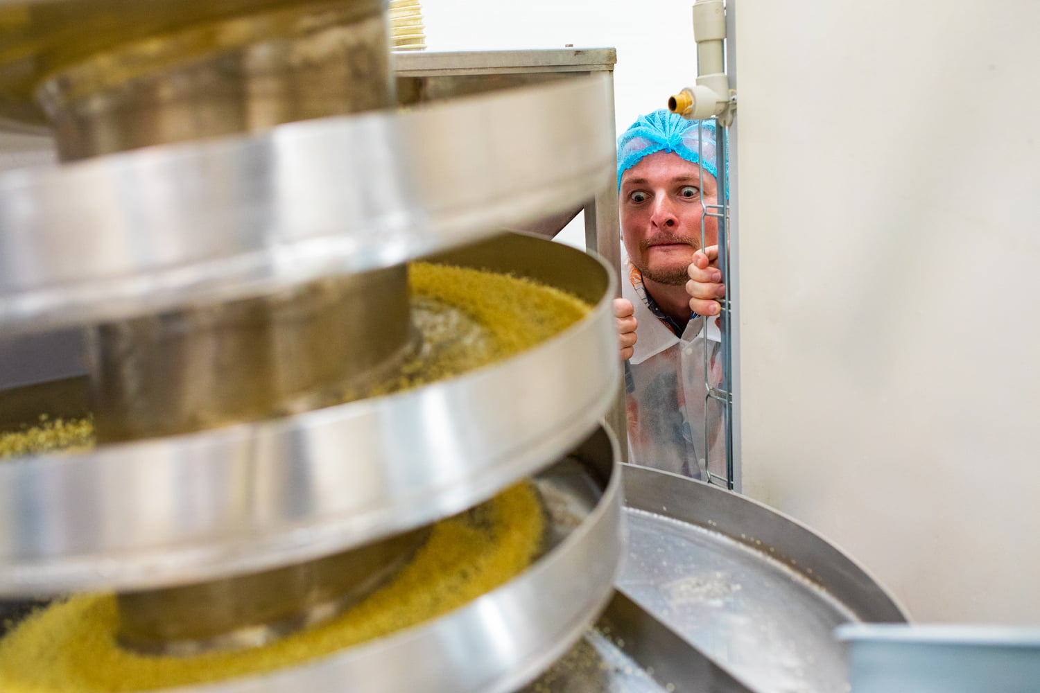 Jedna z fází výroby kuskusu.