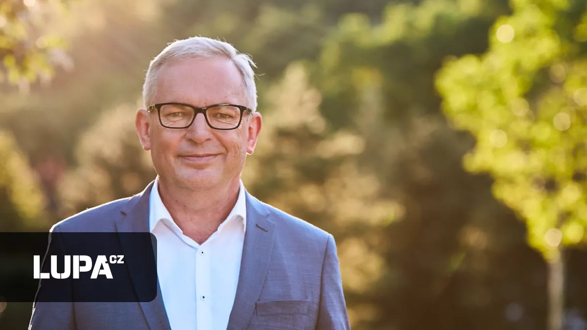 Zaplavuje nás šunt. Muskovi, Trumpovi a TikToku musíme vzdorovat, říká český senátor navrhující evropskou sociální síť