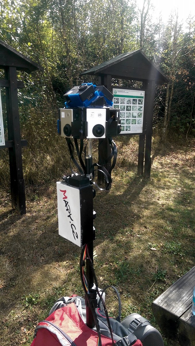 Digitální kartografie na vlastní nohy