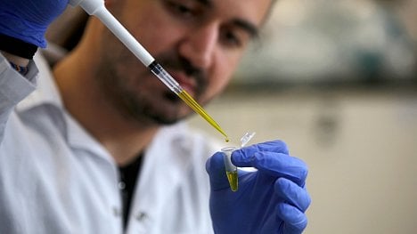 Náhledový obrázek - Panika mezi odpůrci očkování. Koronavirus prý zvýší dohled státu