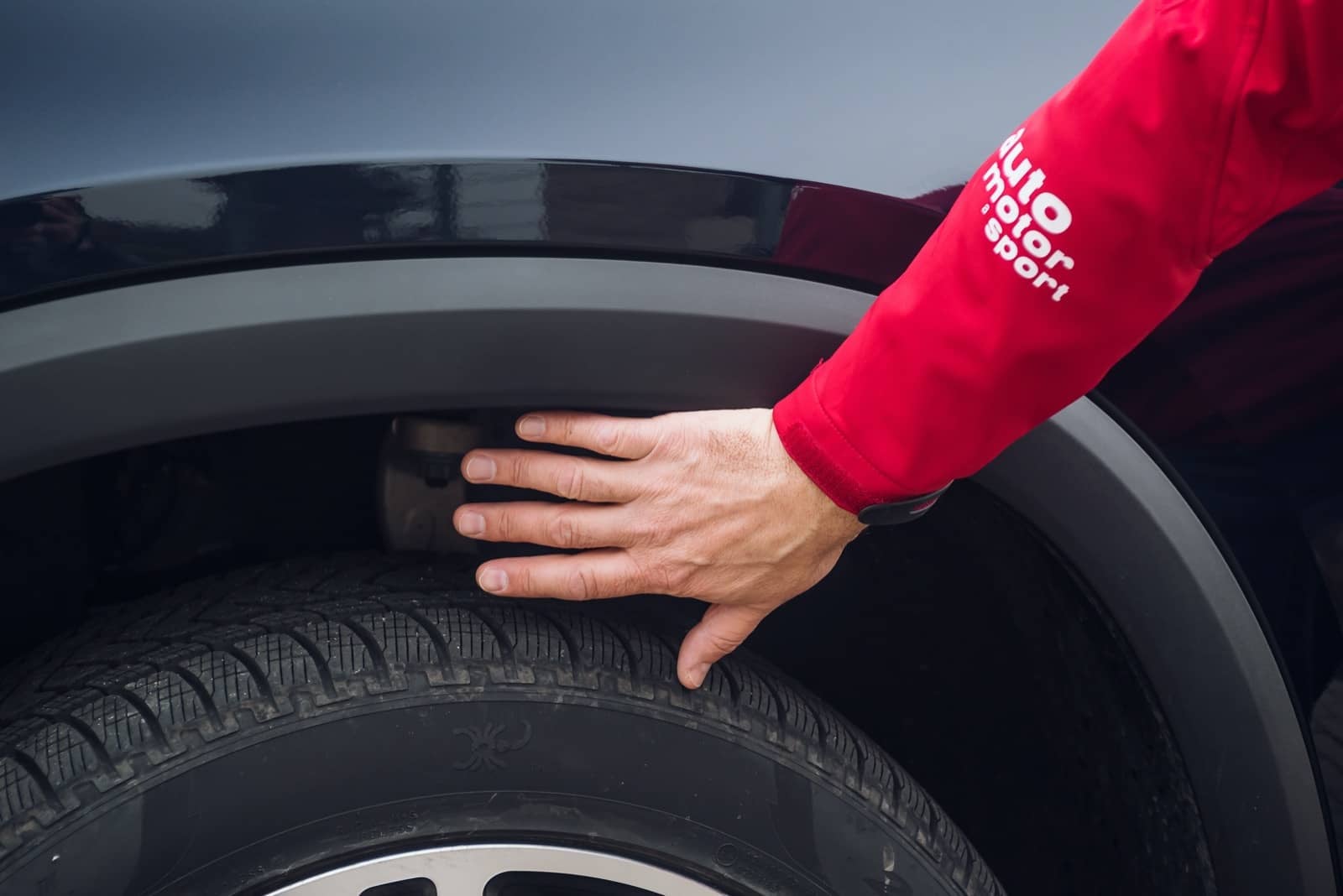 2019-12-Mercedes-Benz-GLE-400-d-00048.jpg