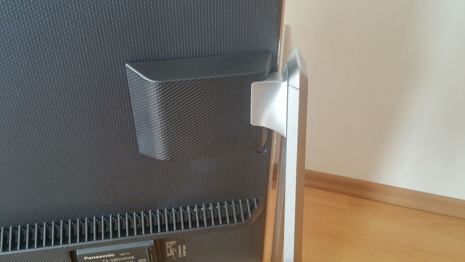 Panasonic TX-58DX800 (test)