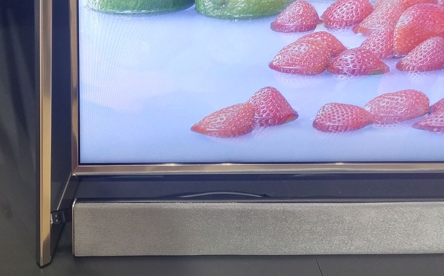 Panasonic TX-58DX800 (test)