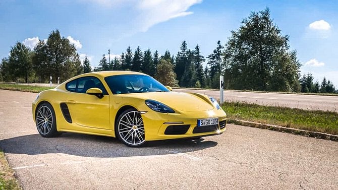 Porsche 718 Cayman/Boxster v Černém lese: Čtyřválcová radost