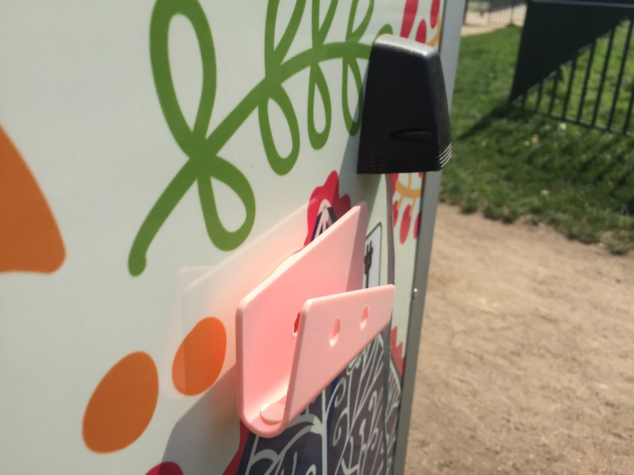 Chytrá kadibudka v Praze v Dejvicích