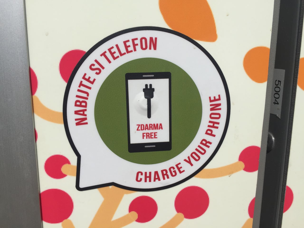 Chytrá kadibudka v Praze v Dejvicích