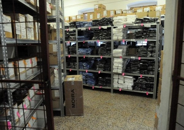 2016-06-tady-se-vyrc3a1bc3ad-funkc48dnc3ad-prc3a1dlo-moira-13.jp