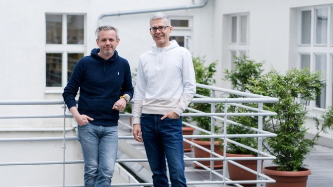 Čeští chatboti selhávají. Třetina nerozumí kontextu, další chybně odpovídají. Dle odborníka hrozí reputační rizika a úniky dat