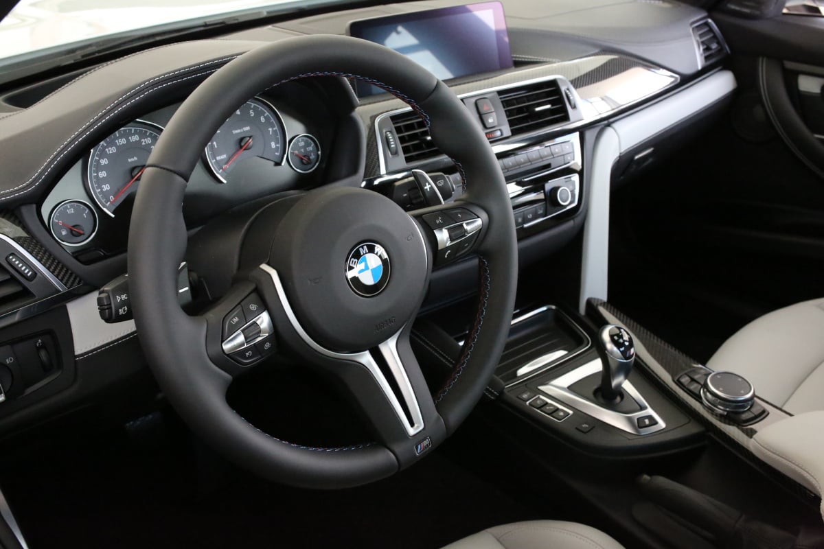 Autosalon Renocar a jeho nabídka vozů BMW a Mini Cooper