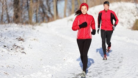 Náhledový obrázek - Domácí fitness či jóga. V Číně rekordně narůstá prodej sportovních potřeb