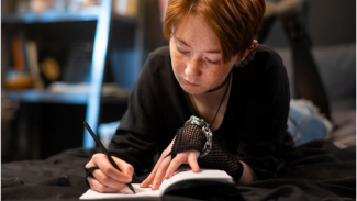 Náhledový obrázek - Psaní jako terapie: proč vám vedení deníku prospívá na těle i na duši