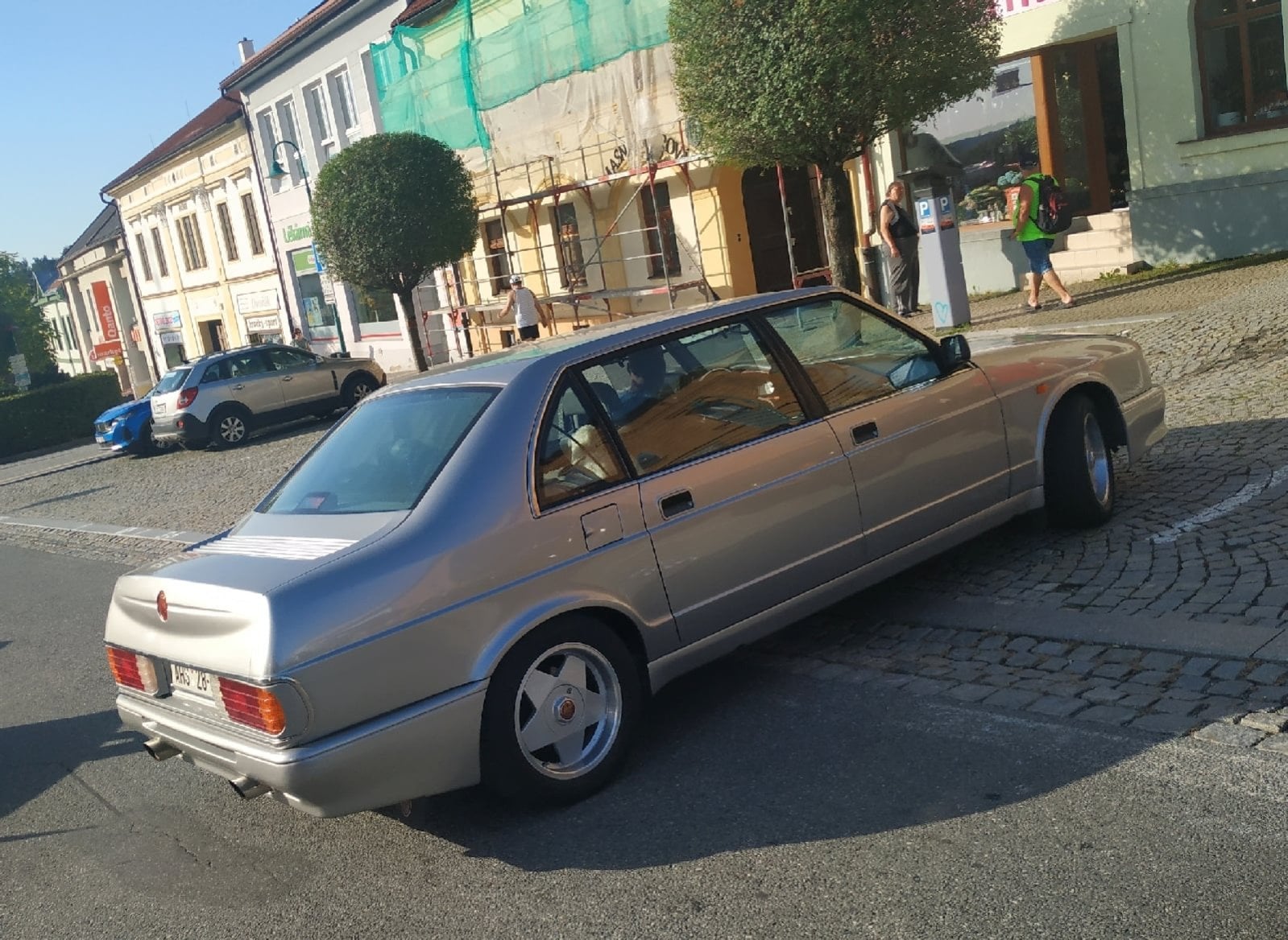 Tvarovým faceliftem dostala karosérie skutečný tříprostorový tvar