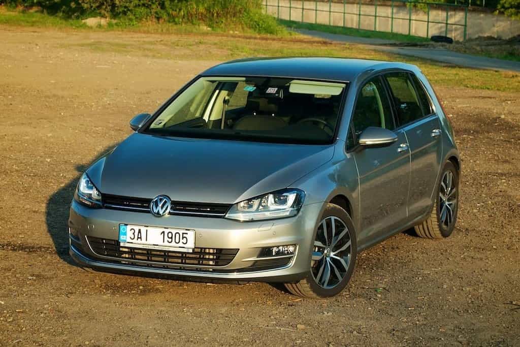 2011-04-volkswagen-golf-2-0-tdi-4motion-13.jpg
