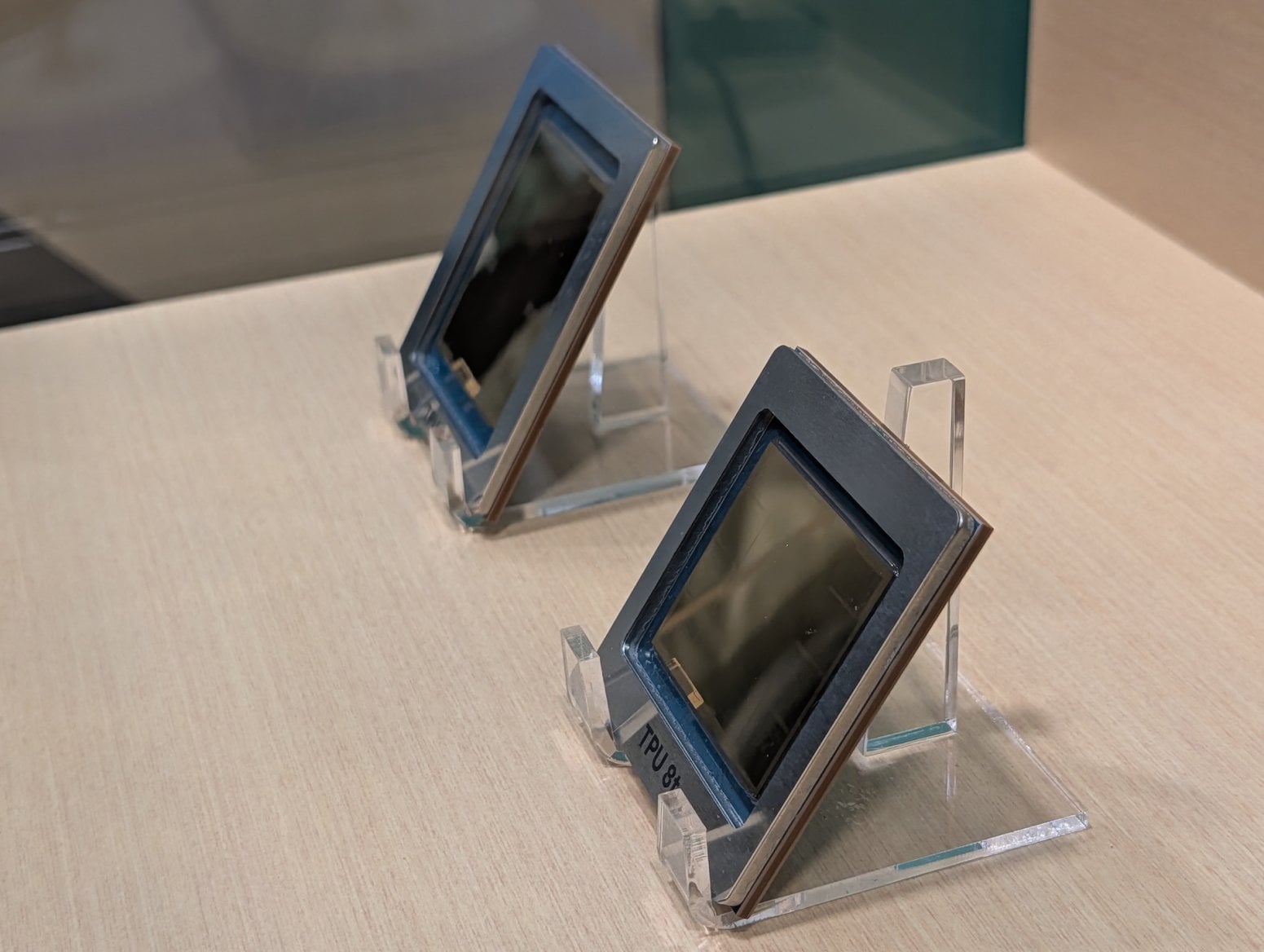 AI čipy Google TPU 8t a 8i a procesor Axion