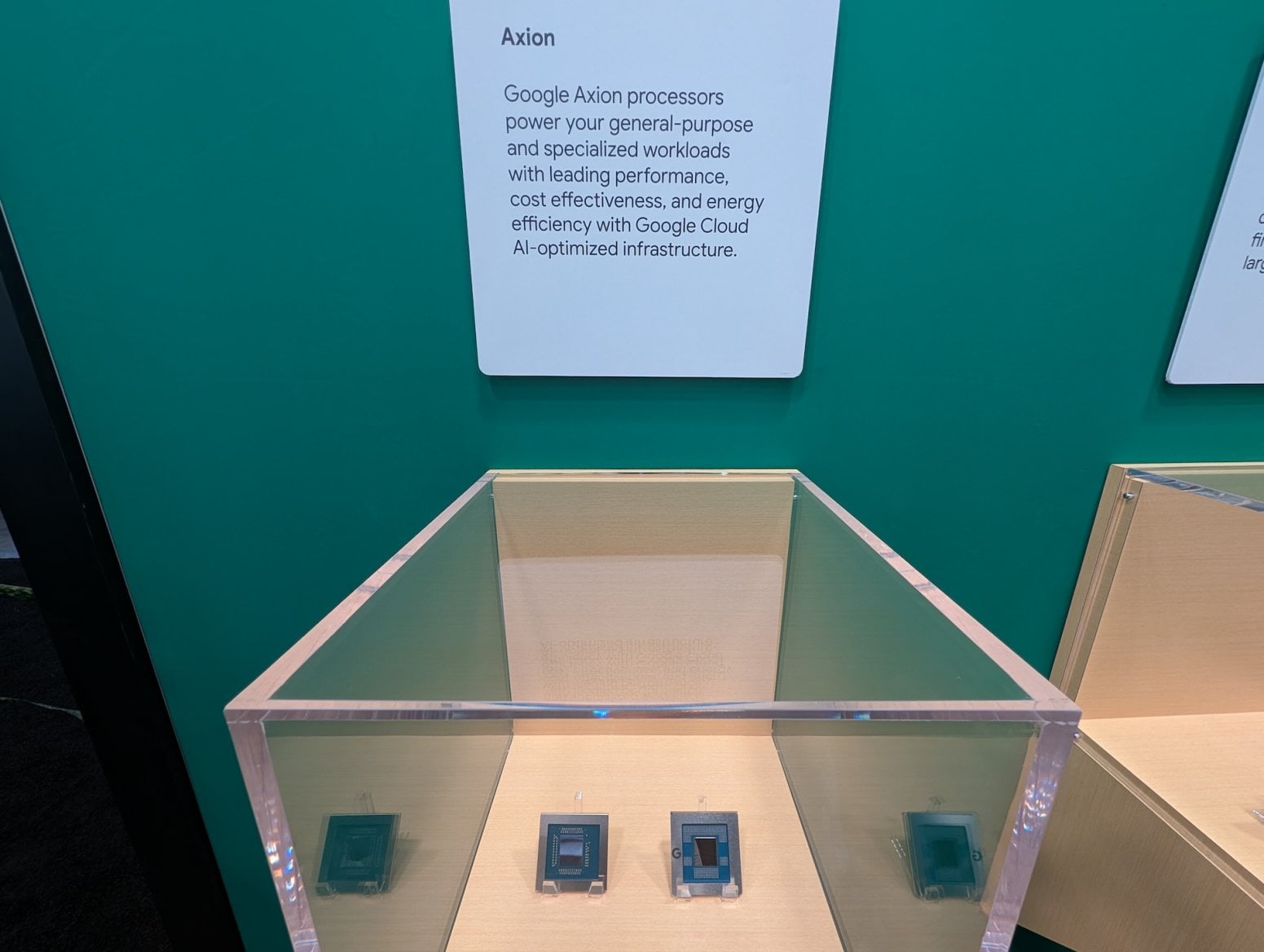 AI čipy Google TPU 8t a 8i a procesor Axion