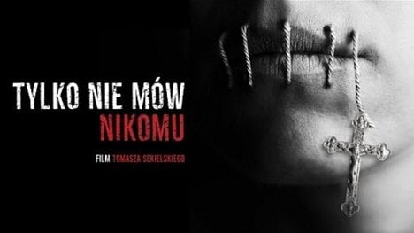 Náhledový obrázek - Film o zneužívání dětí v církvi, jenž otřásl Polskem, je nyní dostupný s českými titulky