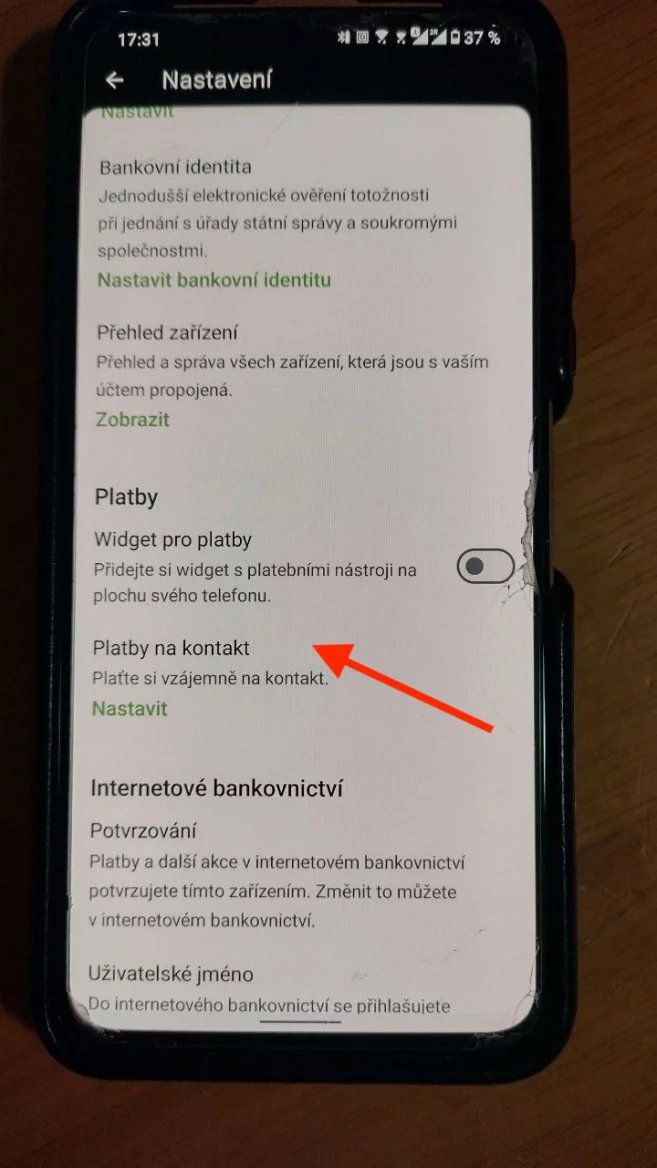 Aktivace plateb na kontakt v mobilní aplikaci Air Bank. (14. 11. 2023)