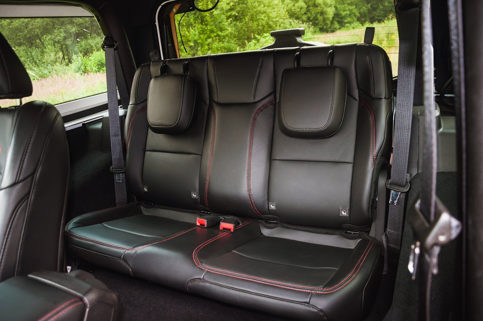 2019-08-jeep-wrangler-rubicon-45-of-67.jpg