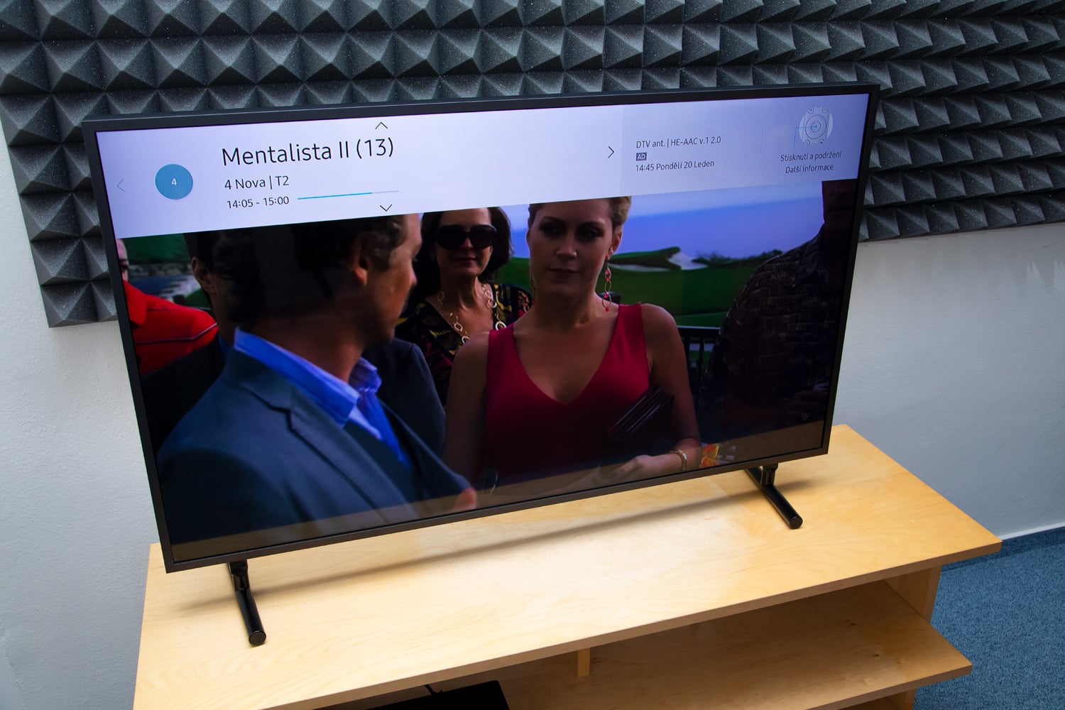 Samsung QE43LS03: Smart Hub, EPG, řazení stanic