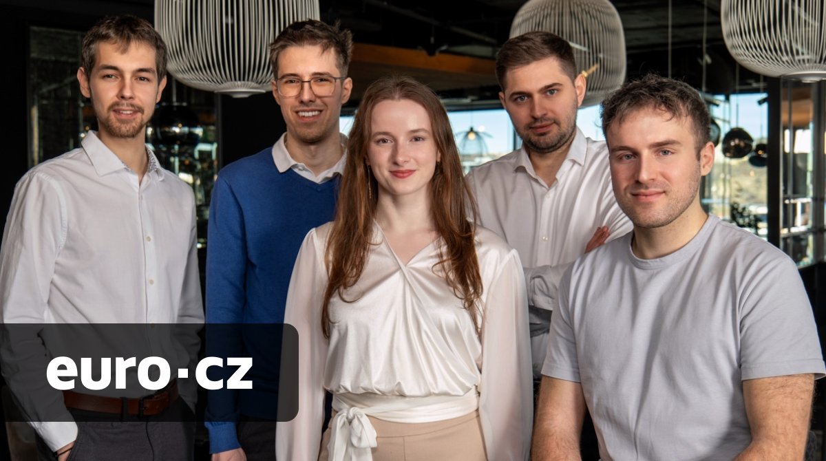 Obchodníkům se blýská na jednodušší časy. Český fintech vyvinul appku, která promění jakýkoliv mobil v platební terminál