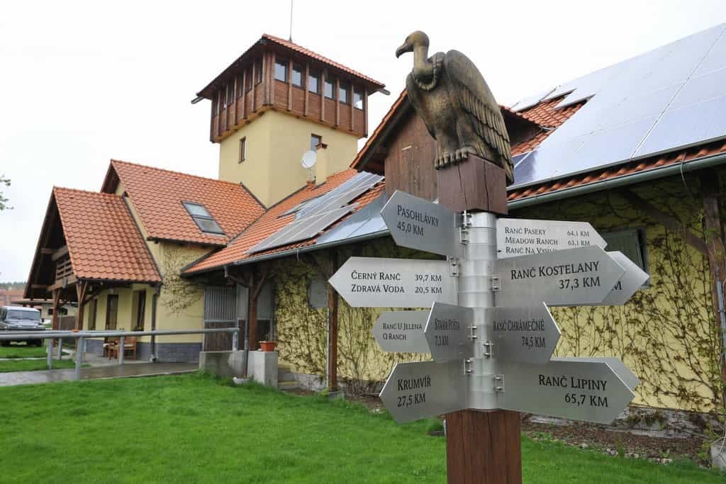 2017-11-bolek-polc3advka-prodal-pozemky-v-olc5a1anech-podnikatel