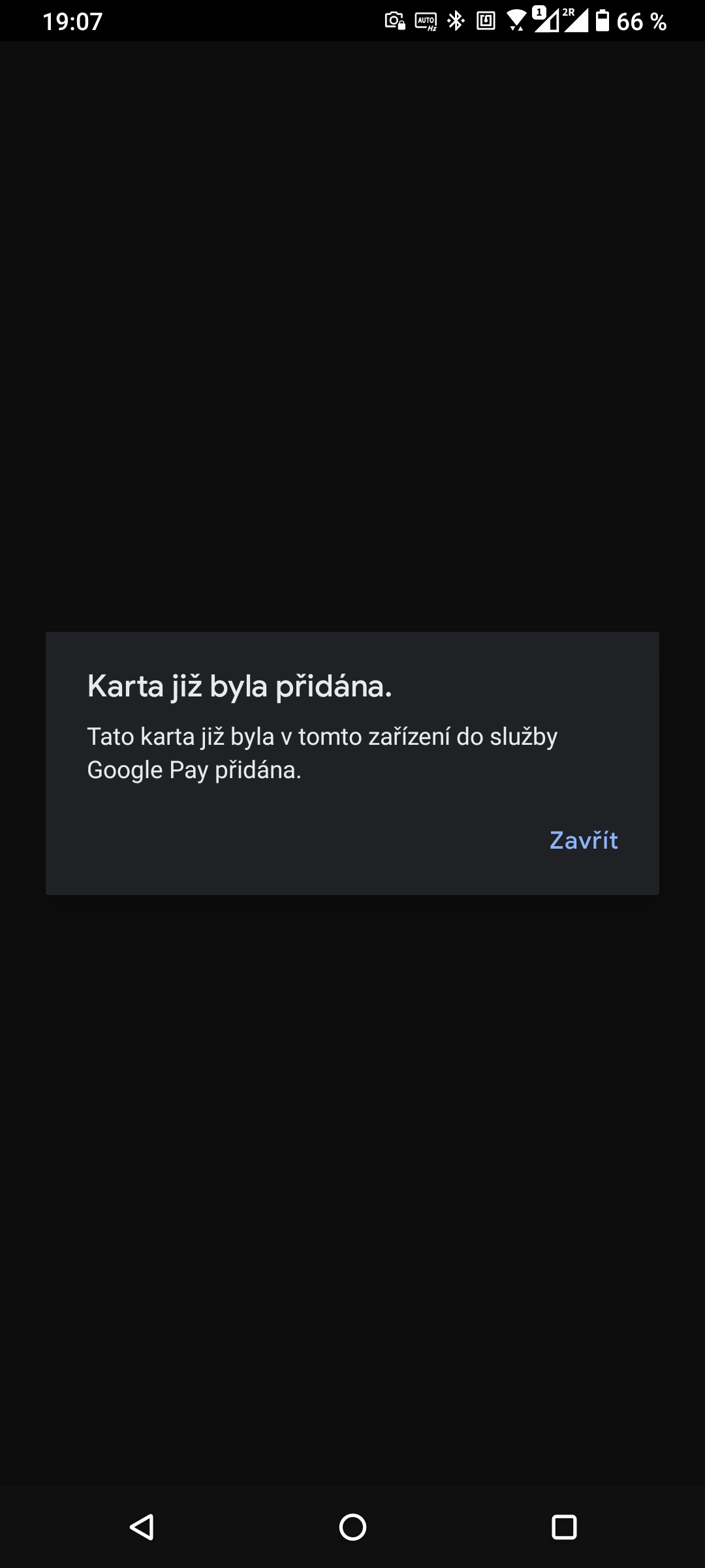 Samsung Galaxy Watch 4. Chybové hlášení. Pokus přidat kartu do Google Pay v hodinkách. Po registraci se zobrazilo hlášení, že už na Google účtu existuje. Do aplikace se ale nepropsala. (14. 12. 2021)