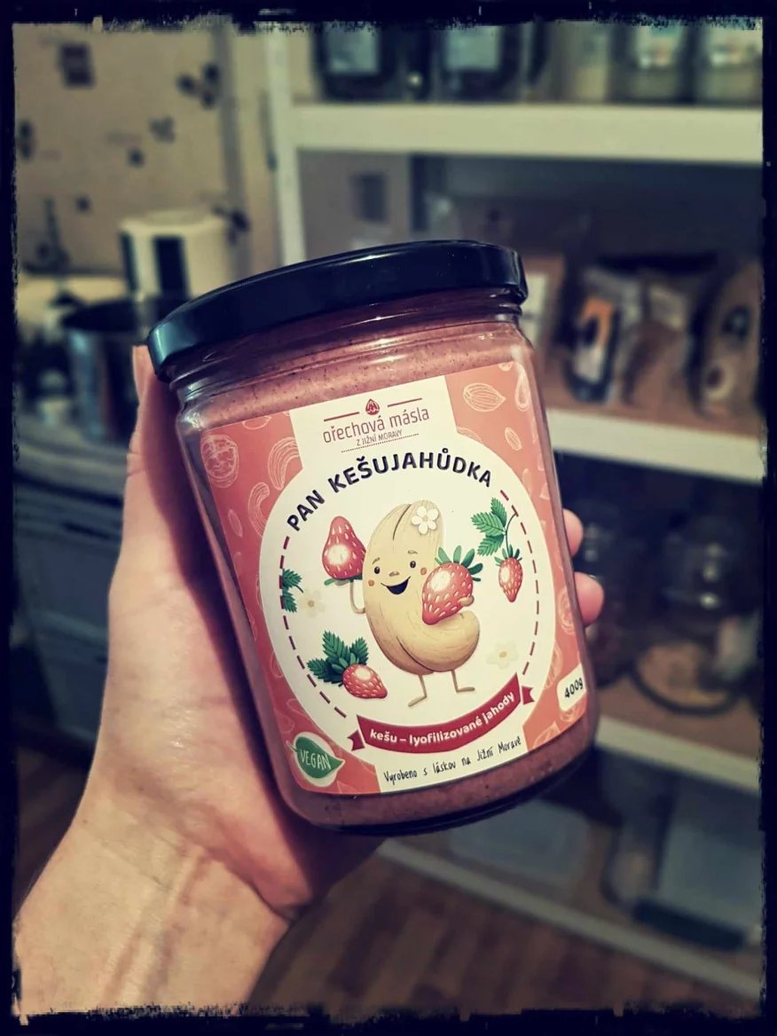 Ořechové máslo s kešu a jahodami - Pan Kešujahůdka