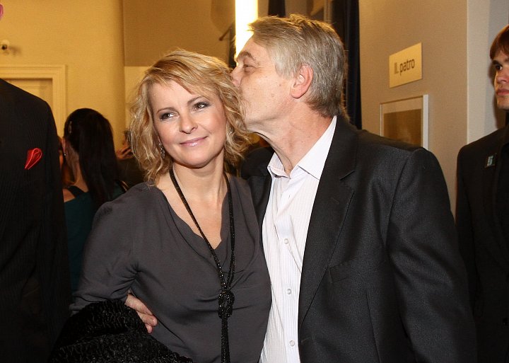 Pětka je chápána především jako televize "plná české zábavy".