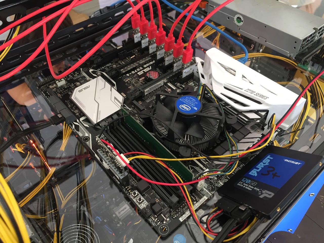 Elektrická formule či obytná kapsule na Future Port Prague 2018